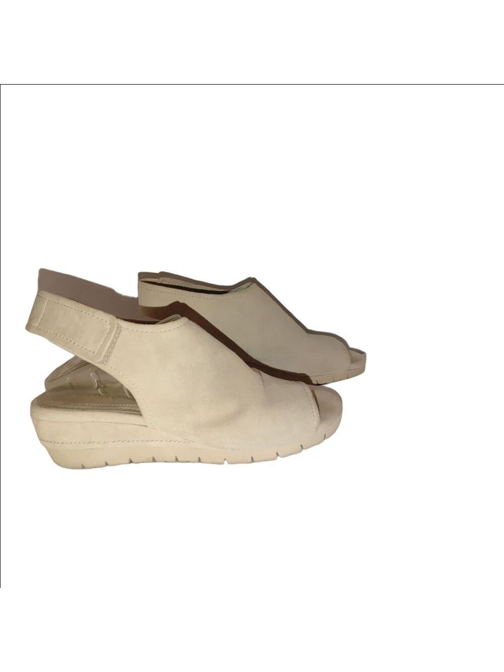 Nurture by Lamaze Suede Sandals Size 7M